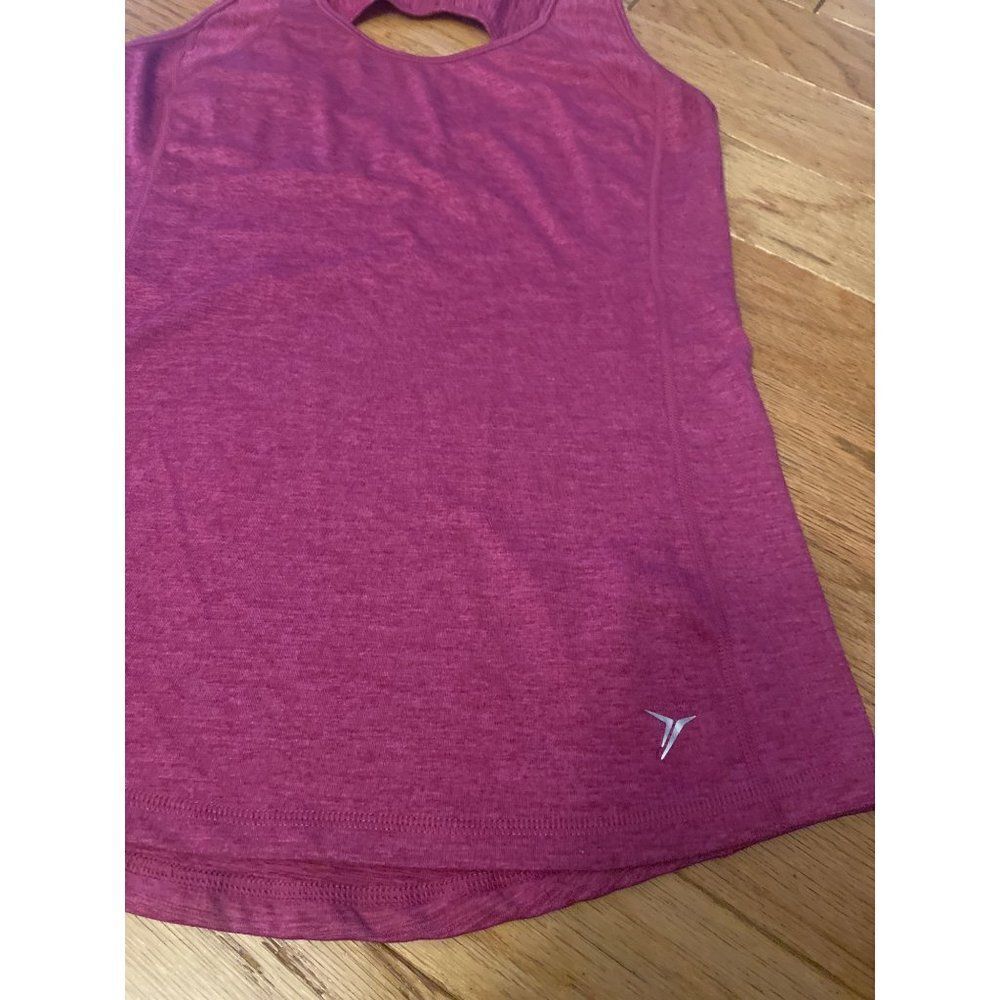 Old Navy Active, women's pink go-dry fitted open racerback athletic tank top med - Picture 2 of 8